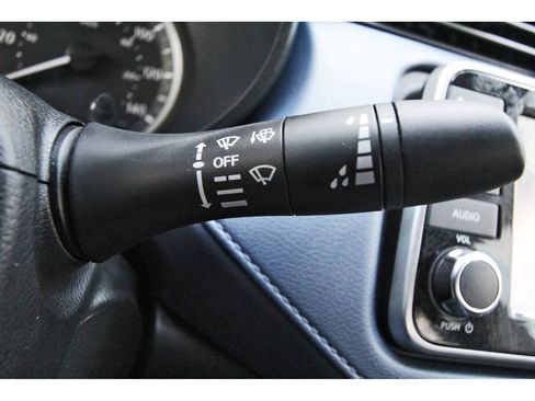 Certified 2025 Nissan Versa SV w/ Trunk Package image 18