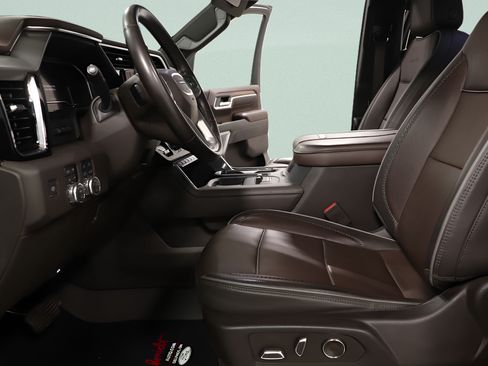 Used 2024 GMC Sierra 2500 Denali w/ Denali Reserve Package AWD/4WD image 22