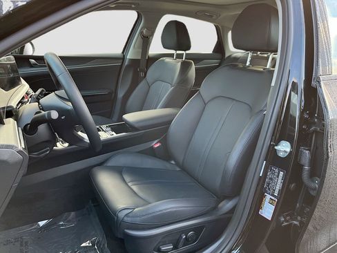 Used 2025 Kia K5 EX image 21