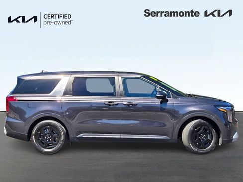 Certified 2026 Kia Carnival LX FWD image 3