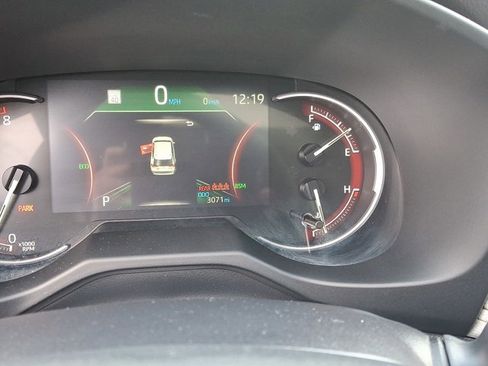 Certified 2025 Toyota RAV4 XLE Premium image 20