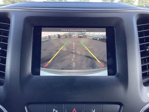 Certified 2021 Jeep Cherokee Latitude Plus image 13