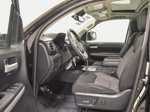 Used 2018 Toyota Tundra SR5 image 2