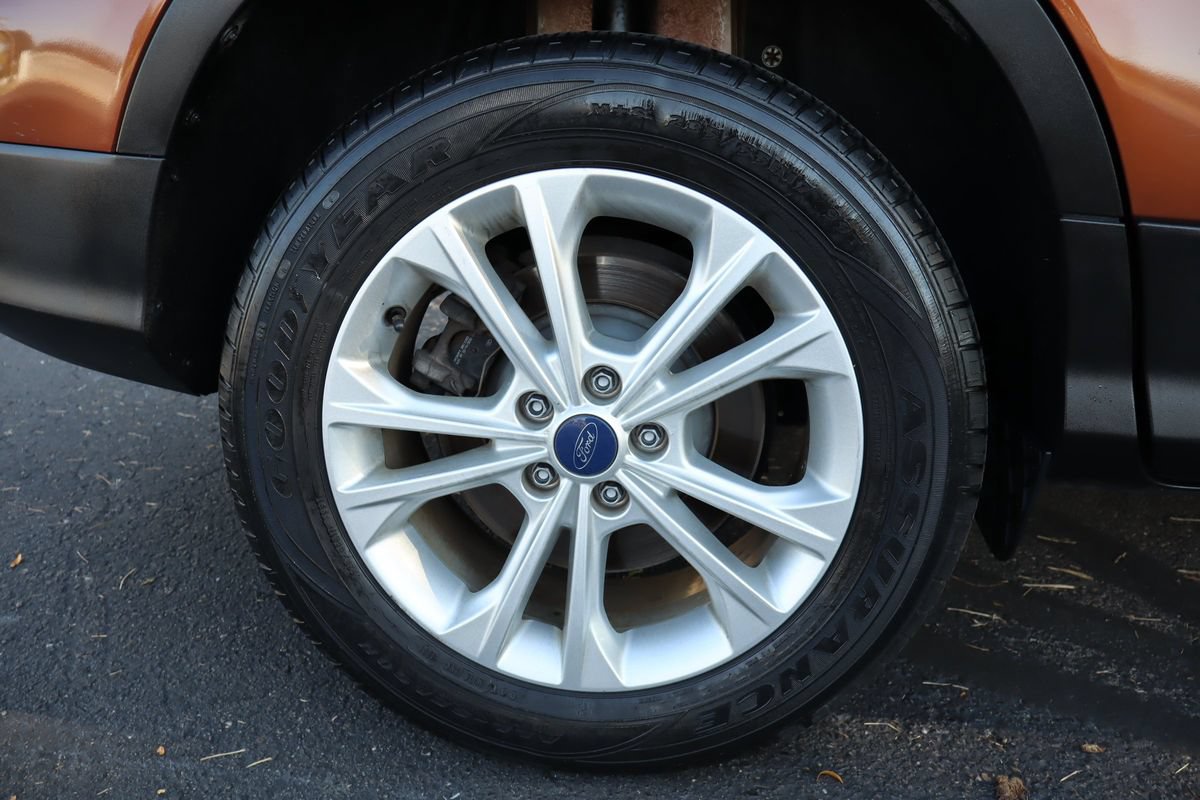 Used 2017 Ford Escape SE AWD/4WD image 43