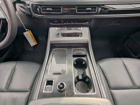 New 2025 Lincoln Aviator 2WD w/ Equipment Group 101A image 20