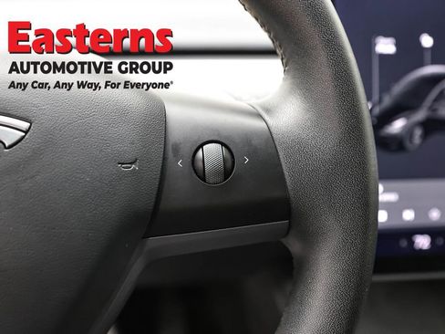 Used 2021 Tesla Model 3 Standard Range Plus RWD image 16