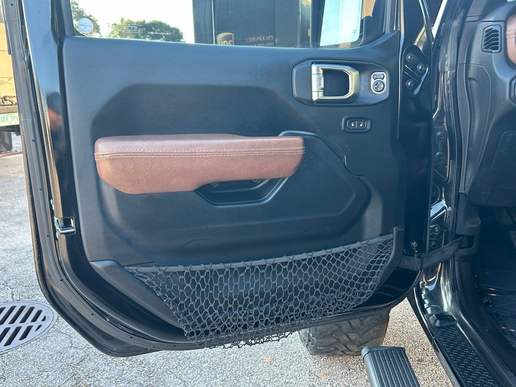 Used 2018 Jeep Wrangler Unlimited Sport S AWD/4WD image 35