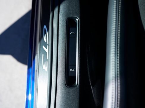 Used 2022 Porsche 911 GT3 image 29