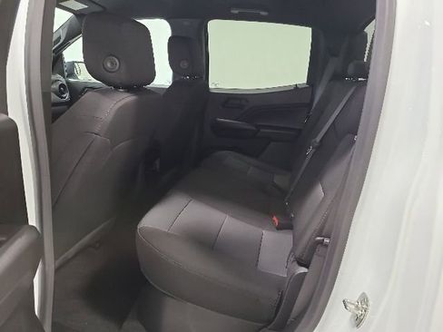 Used 2026 Chevrolet Colorado W/T w/ Advanced Trailering Package AWD/4WD image 18