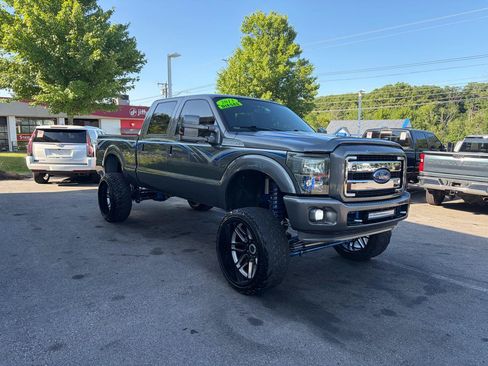 Used 2013 Ford F250 Lariat w/ Lariat Ultimate Pkg AWD/4WD image 4