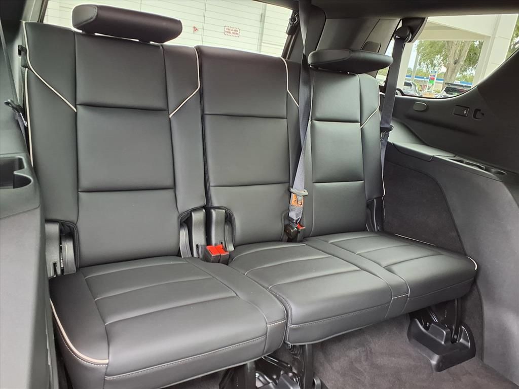 Used 2024 Cadillac Escalade Sport AWD/4WD image 14
