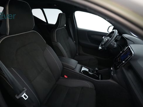 Used 2023 Volvo XC40 Recharge Plus AWD/4WD image 23