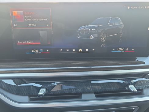 Used 2025 BMW X7 xDrive40i AWD/4WD image 21