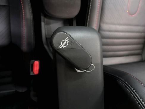 Used 2025 MINI Cooper S FWD image 13