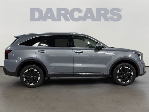 Used 2024 Kia Sorento S AWD/4WD image 8