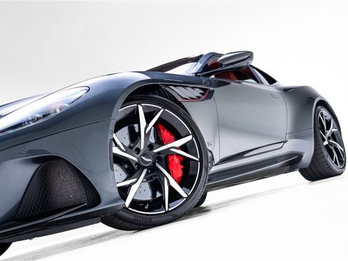 Used 2019 Aston Martin DBS Superleggera image 24