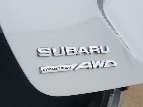 Used 2025 Subaru Crosstrek 2.0i Premium image 29