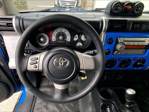 Used 2007 Toyota FJ Cruiser 2WD image 13