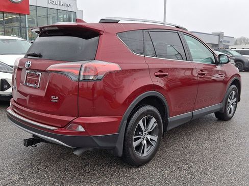 Used 2018 Toyota RAV4 XLE image 7