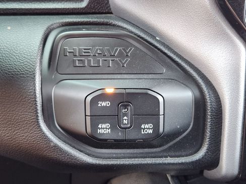 Used 2026 RAM 2500 Laramie w/ Night Edition AWD/4WD image 30