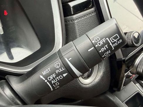 Used 2018 Honda CR-V Touring image 20