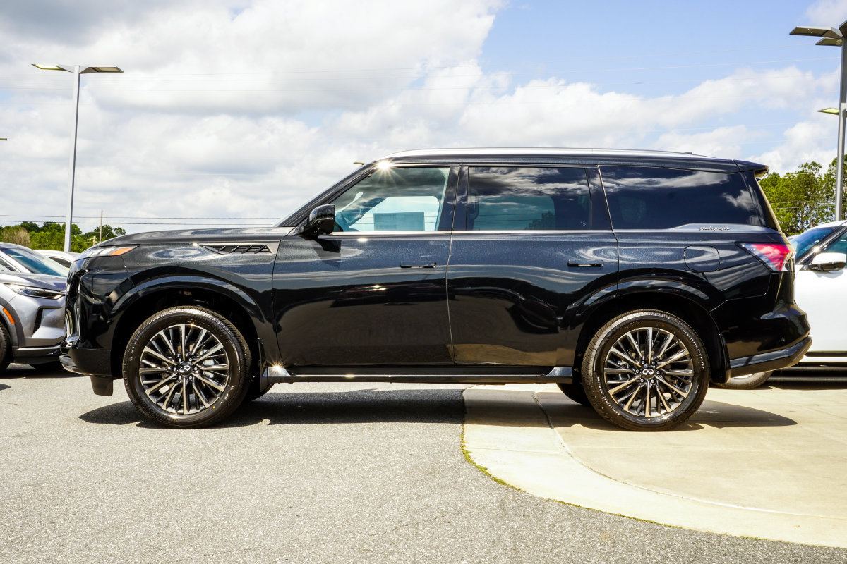 New 2026 INFINITI QX80 Autograph w/ Premium Cargo Package AWD/4WD image 9