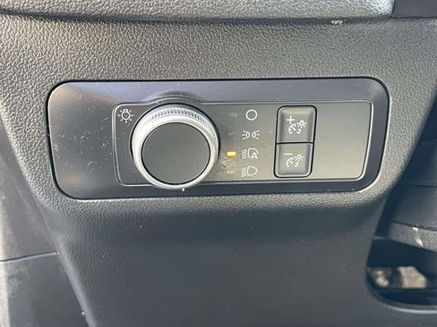Used 2025 GMC Sierra 1500 AT4 w/ AT4 Premium Package AWD/4WD image 52