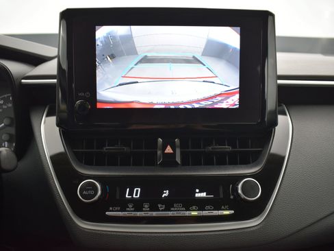 Used 2023 Toyota Corolla LE FWD image 15