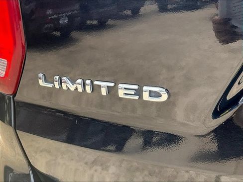 Used 2016 Ford Explorer Limited w/ Equipment Group 301A FWD image 25