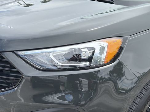 Used 2024 Ford Edge SE w/ Black Appearance Package AWD/4WD image 6