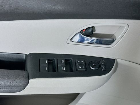 Used 2014 Honda Odyssey EX-L image 15