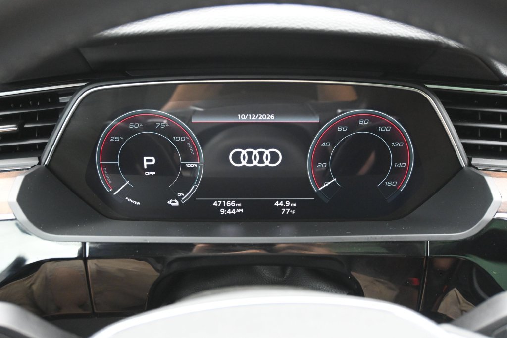 Used 2023 Audi e-tron Premium AWD/4WD image 20