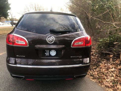 Used 2017 Buick Enclave Leather image 4