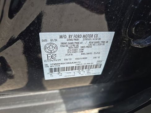Used 2025 Ford Explorer ST AWD/4WD image 18