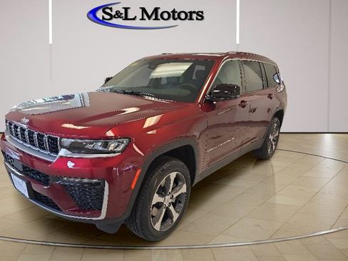 New 2026 Jeep Grand Cherokee L Limited w/ Trailer Tow Package AWD/4WD image 4