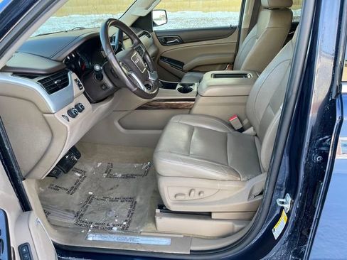 Used 2018 GMC Yukon XL SLT w/ Open Road Package image 5