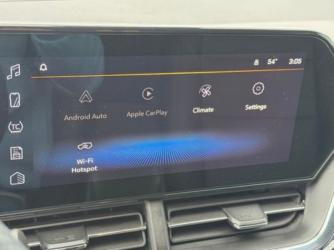 Used 2025 Chevrolet Trax RS w/ Driver Confidence Package image 30