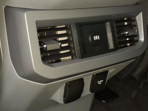 Used 2024 Ford F350 XLT image 30