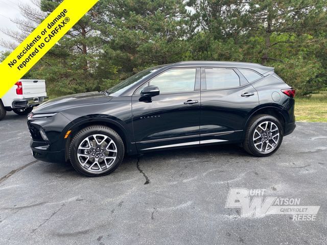 Used 2024 Chevrolet Blazer RS FWD image 3