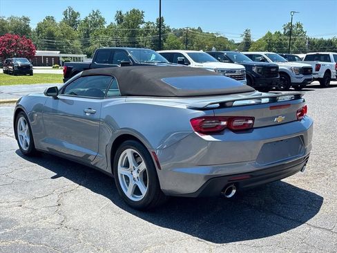 Used 2019 Chevrolet Camaro LT RWD image 5