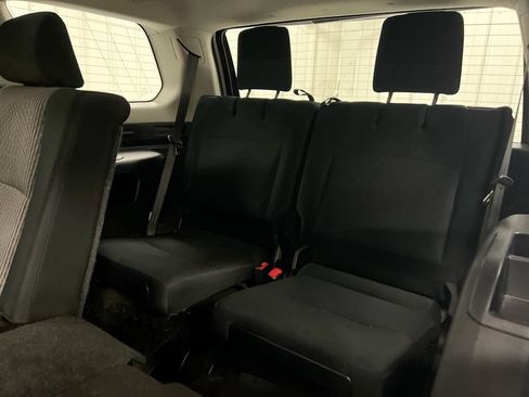 Used 2017 Toyota 4Runner SR5 AWD/4WD image 22