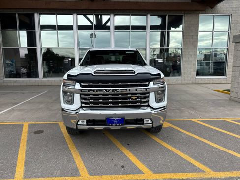 Used 2020 Chevrolet Silverado 2500 LTZ image 2