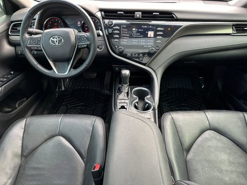 Used 2019 Toyota Camry XSE image 13