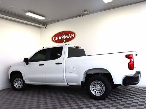 Certified 2025 Chevrolet Silverado 1500 W/T image 3