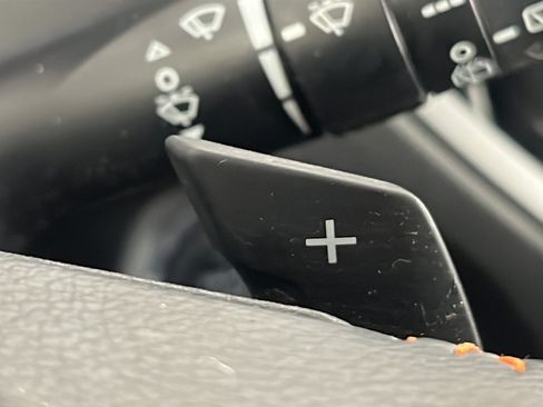 Used 2019 Subaru Crosstrek 2.0i Limited w/ Moonroof Package w/Navigation AWD/4WD image 29