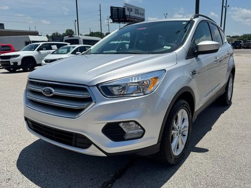 Used 2018 Ford Escape SE AWD/4WD image 8