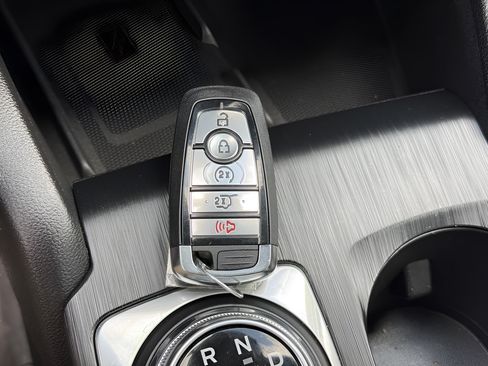 Certified 2025 Ford Escape ST-Line Elite w/ Premium Technology Package AWD/4WD image 15