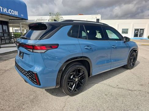 New 2026 Volkswagen Tiguan SE R-Line image 3