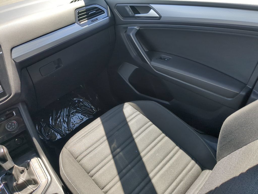 Certified 2023 Volkswagen Tiguan S FWD image 14