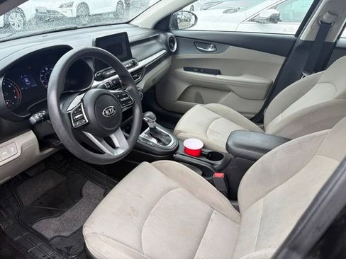 Used 2020 Kia Forte LXS FWD image 8
